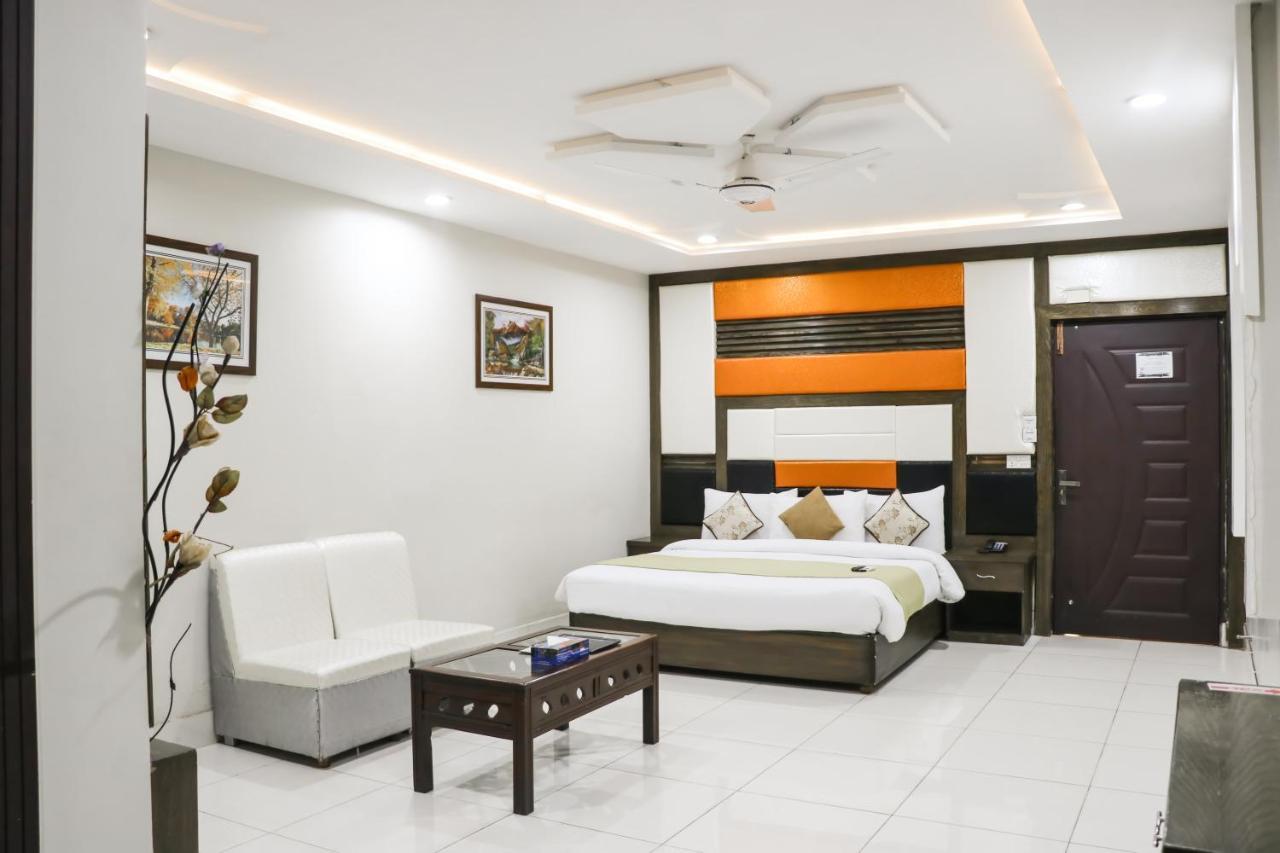Hotel Crown Inn Multan Zewnętrze zdjęcie