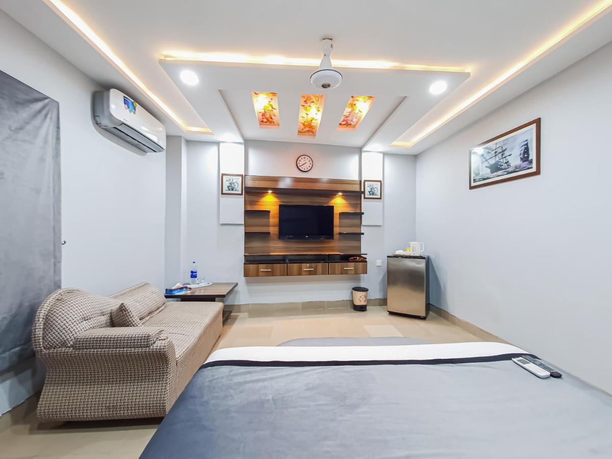 Hotel Crown Inn Multan Zewnętrze zdjęcie
