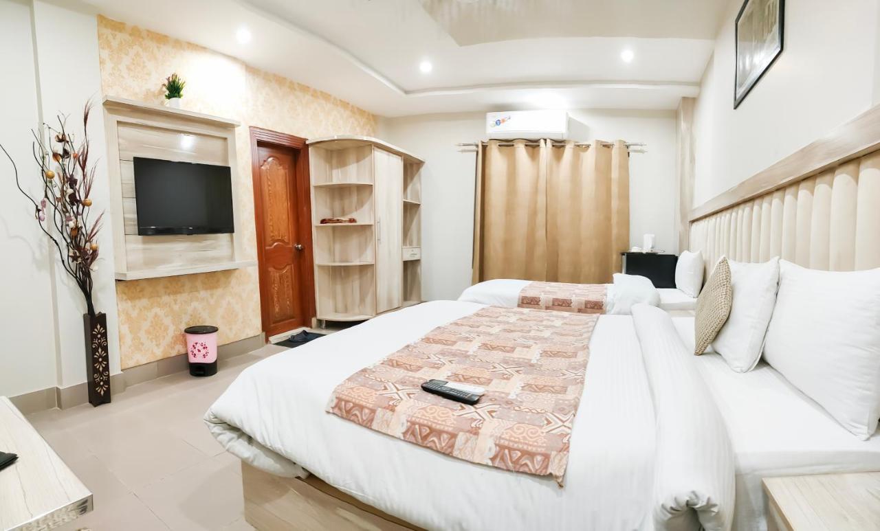 Hotel Crown Inn Multan Zewnętrze zdjęcie